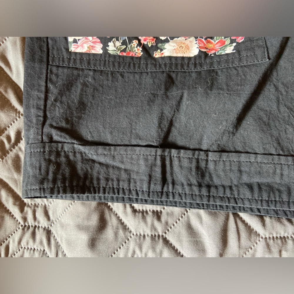 Drawstring shorts - Picture 4 of 6